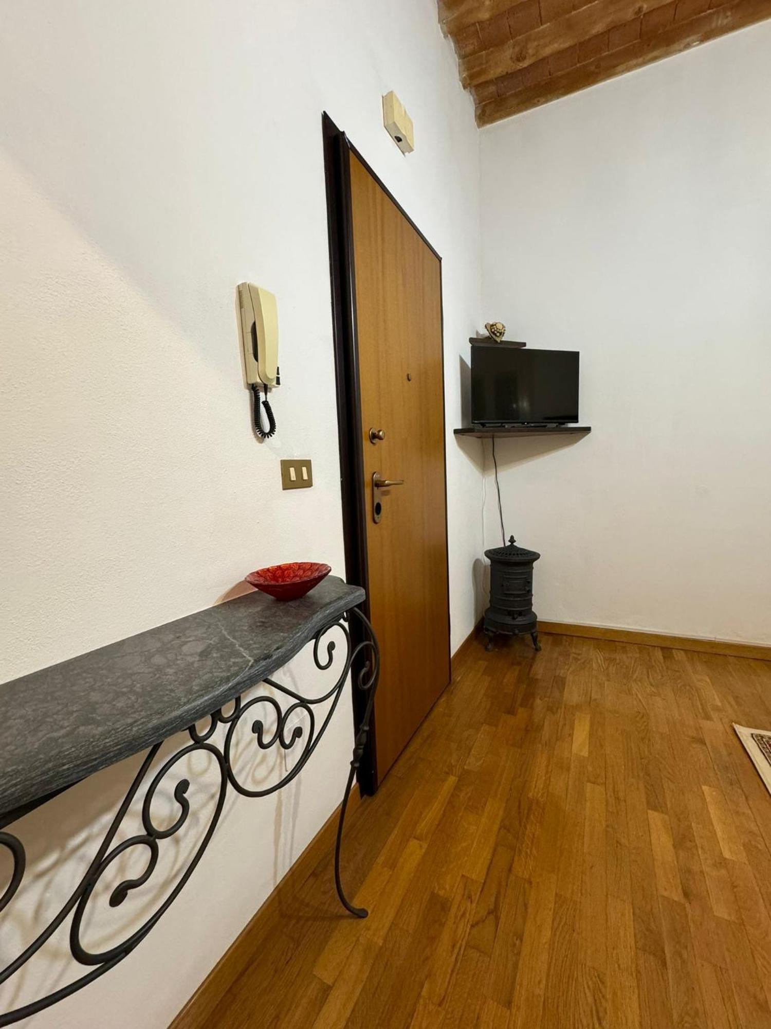 La Casina Di Maya Apartment Ливорно Екстериор снимка